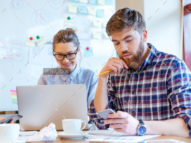 people-working-in-office-P3DBYE3