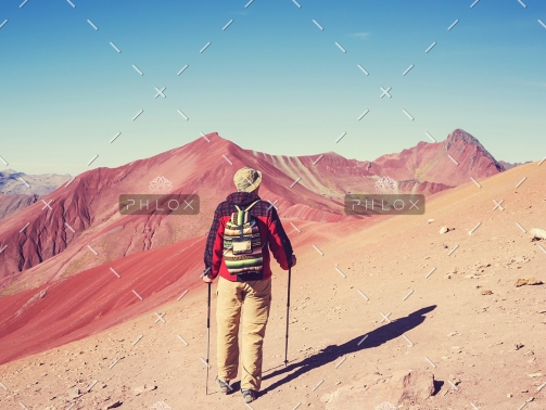 rainbow-mountain-PUWHUHP